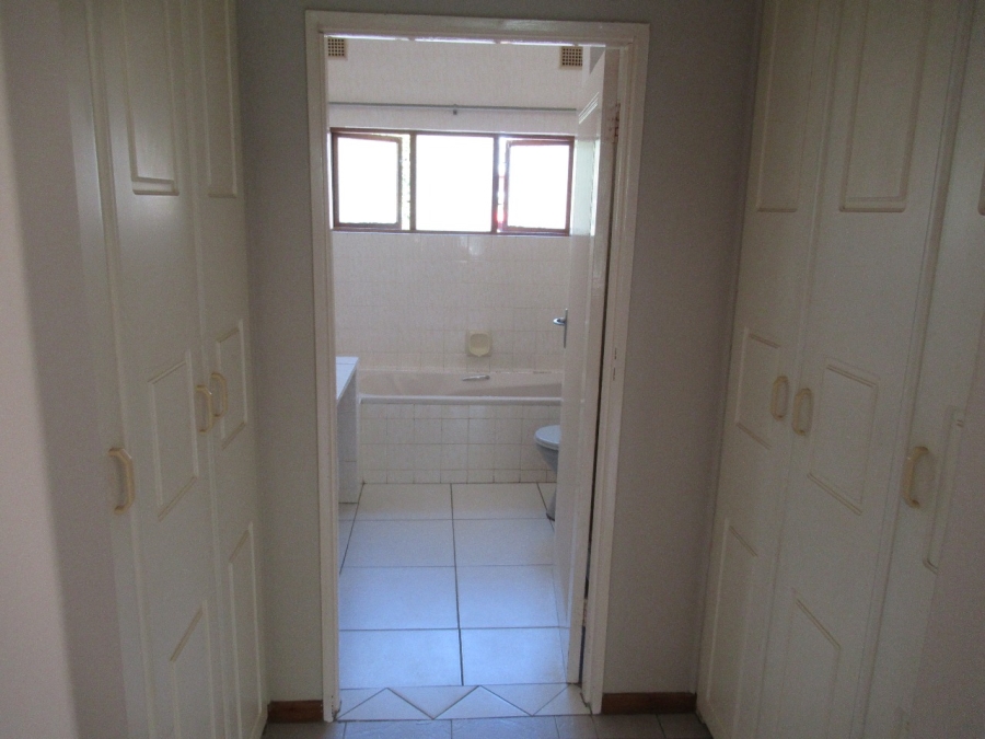 3 Bedroom Property for Sale in Meer En See KwaZulu-Natal