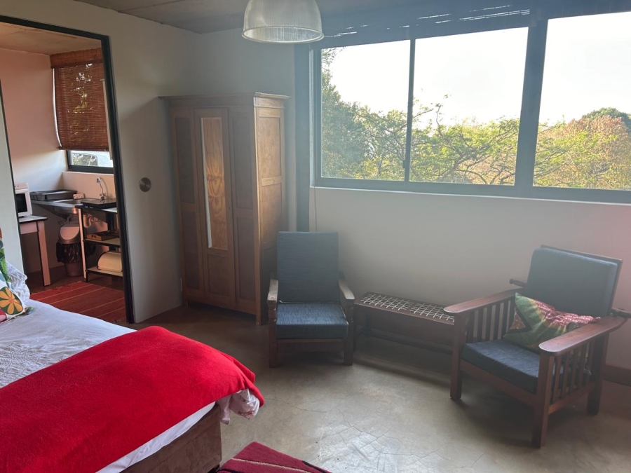 To Let 1 Bedroom Property for Rent in Kloof KwaZulu-Natal