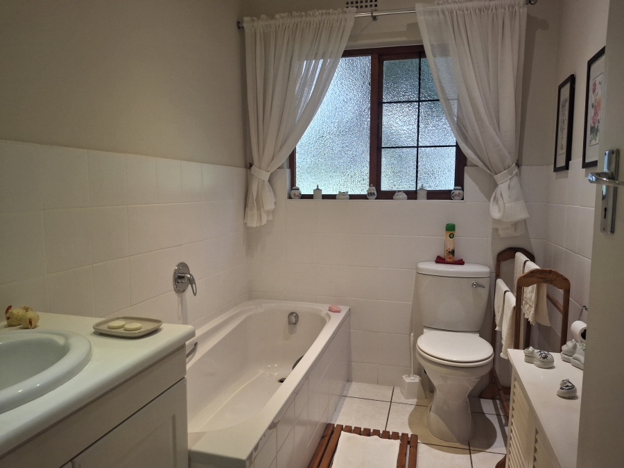2 Bedroom Property for Sale in Amber Ridge KwaZulu-Natal