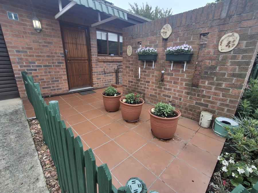 2 Bedroom Property for Sale in Amber Ridge KwaZulu-Natal