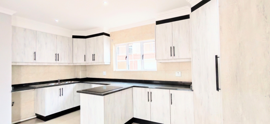 3 Bedroom Property for Sale in Edgemount Estate KwaZulu-Natal