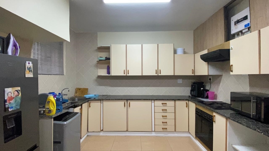 To Let 2 Bedroom Property for Rent in Glenwood KwaZulu-Natal