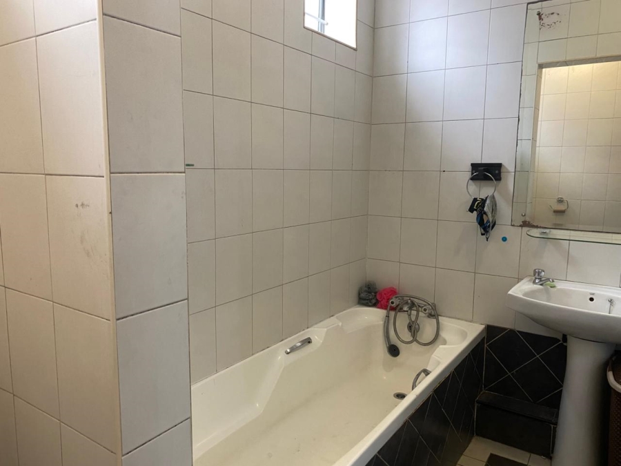 To Let 2 Bedroom Property for Rent in Glenwood KwaZulu-Natal