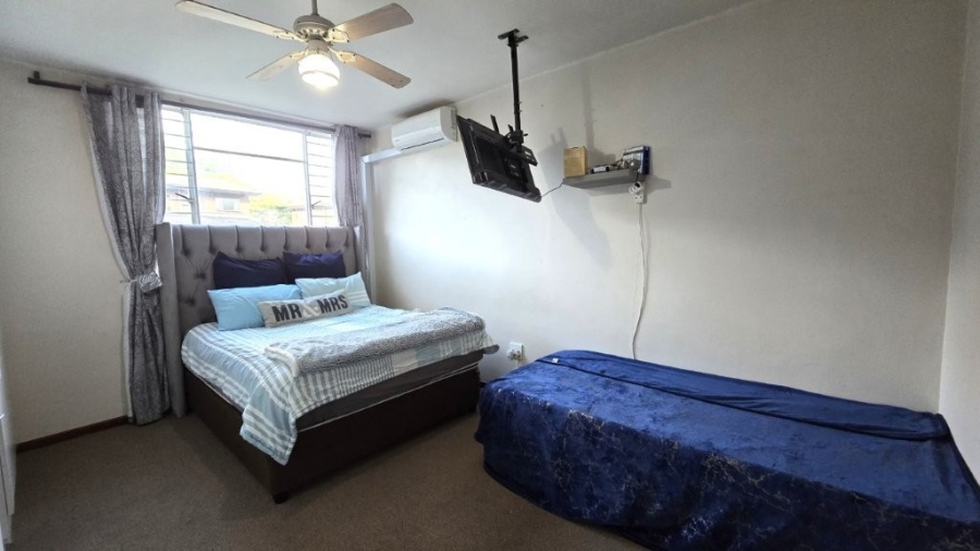 2 Bedroom Property for Sale in Pinetown KwaZulu-Natal