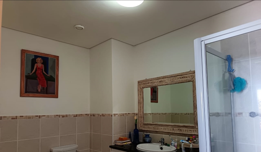 2 Bedroom Property for Sale in La Mercy KwaZulu-Natal