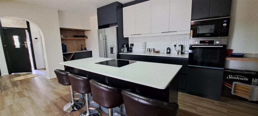 To Let 4 Bedroom Property for Rent in Westville Central KwaZulu-Natal