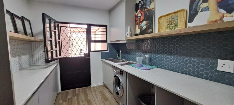 To Let 4 Bedroom Property for Rent in Westville Central KwaZulu-Natal