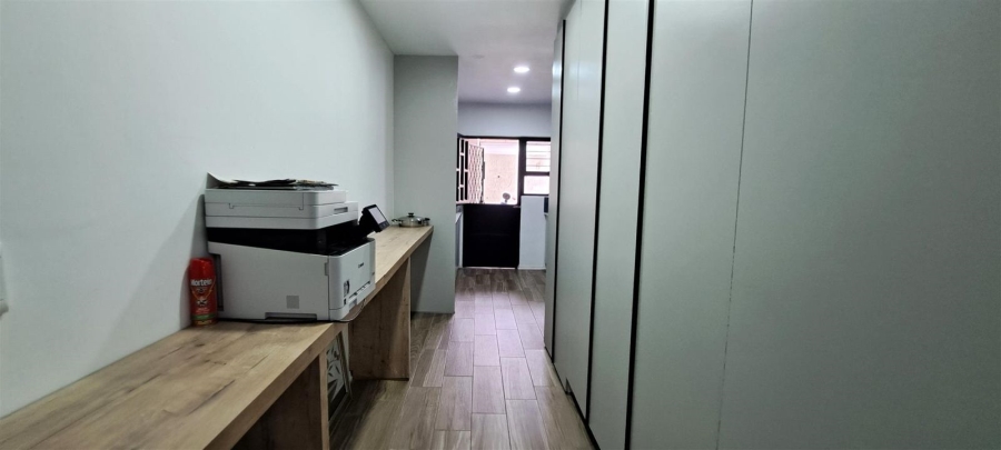 To Let 4 Bedroom Property for Rent in Westville Central KwaZulu-Natal