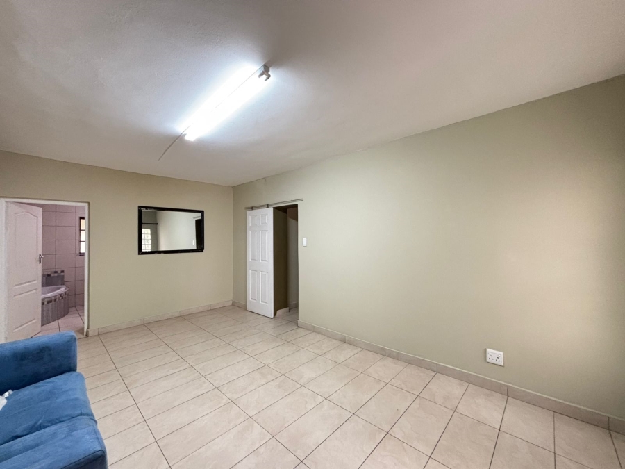 To Let 2 Bedroom Property for Rent in Umhlanga KwaZulu-Natal