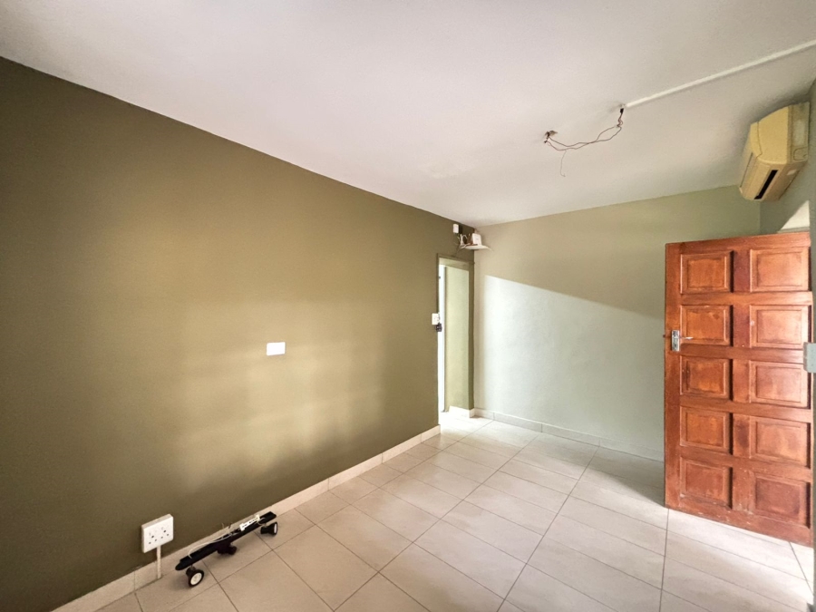 To Let 2 Bedroom Property for Rent in Umhlanga KwaZulu-Natal