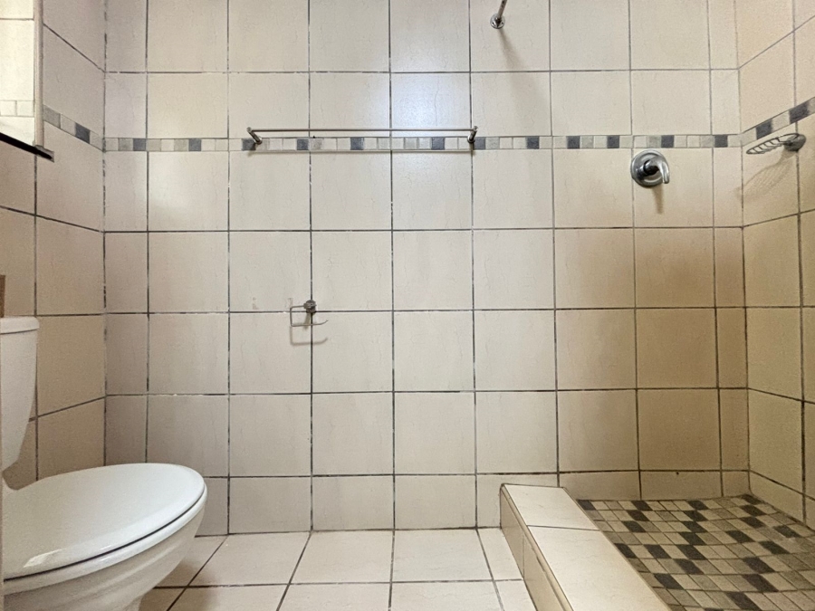To Let 2 Bedroom Property for Rent in Umhlanga KwaZulu-Natal