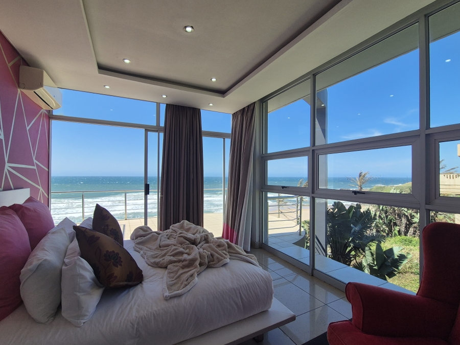 5 Bedroom Property for Sale in Tinley Manor KwaZulu-Natal