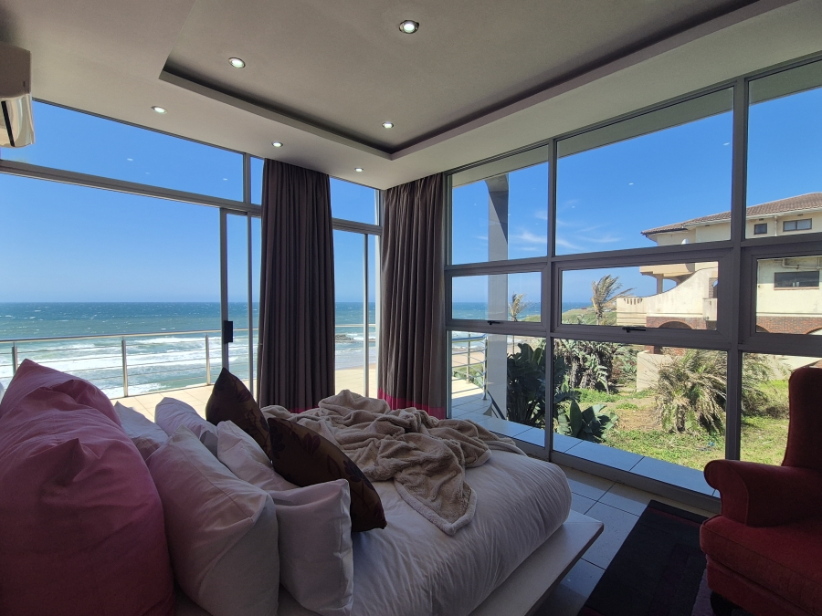 5 Bedroom Property for Sale in Tinley Manor KwaZulu-Natal