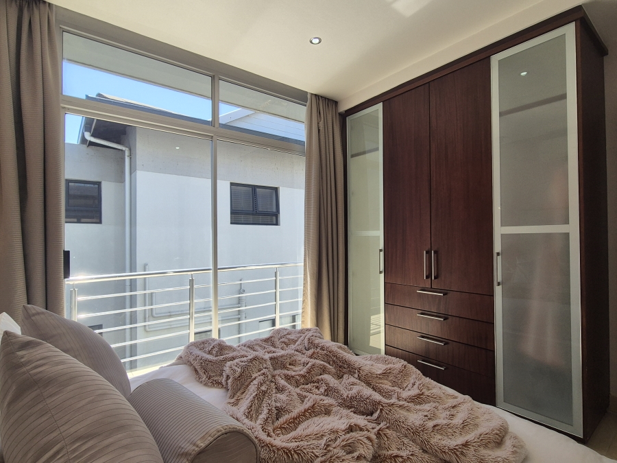 5 Bedroom Property for Sale in Tinley Manor KwaZulu-Natal