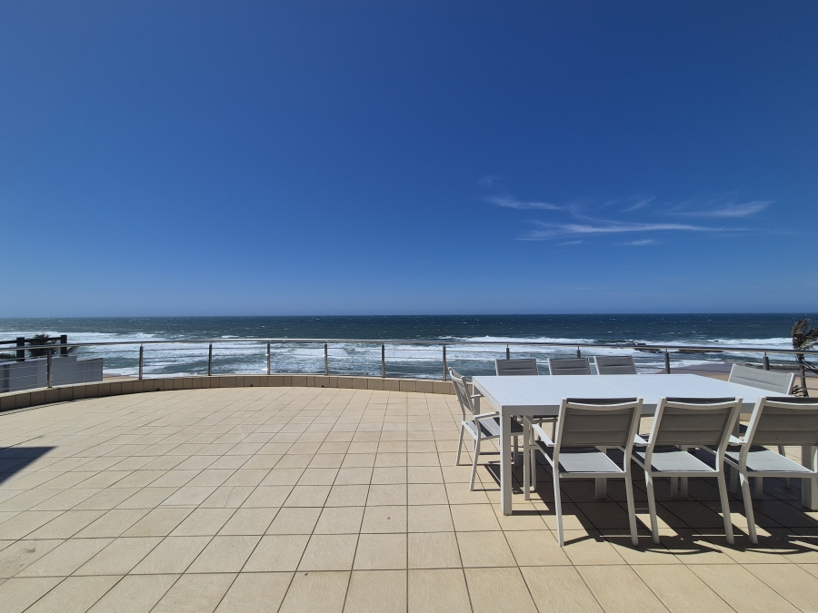 5 Bedroom Property for Sale in Tinley Manor KwaZulu-Natal