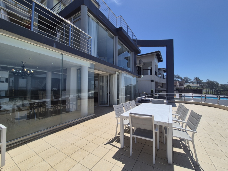 5 Bedroom Property for Sale in Tinley Manor KwaZulu-Natal