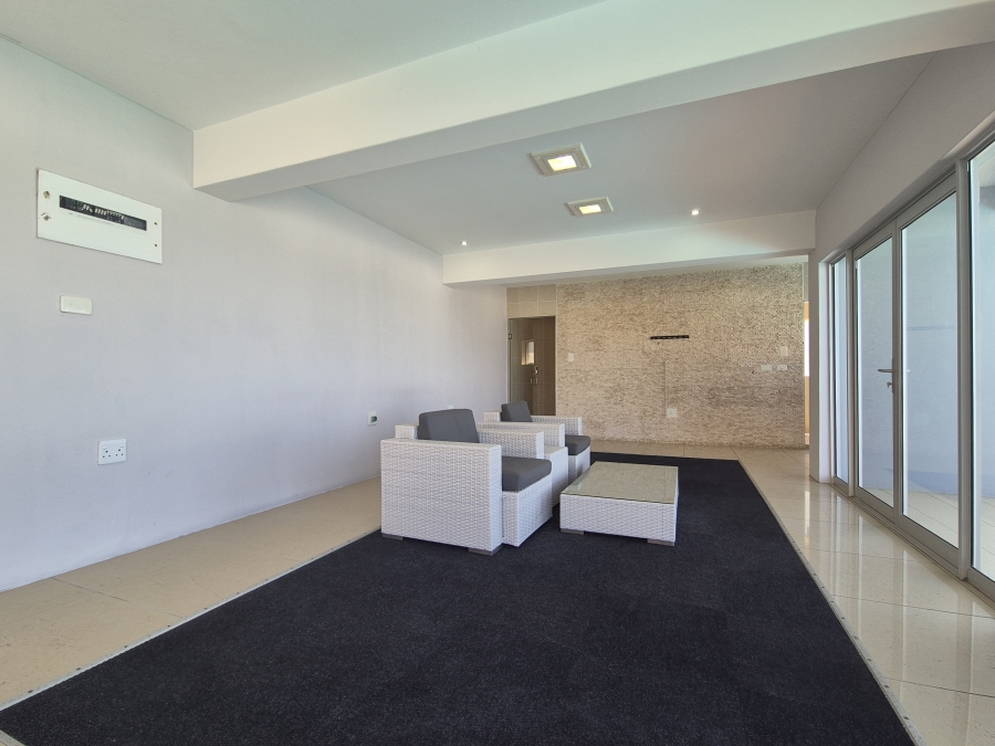 5 Bedroom Property for Sale in Tinley Manor KwaZulu-Natal