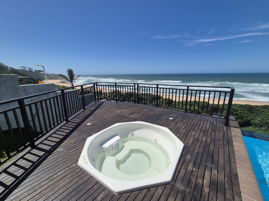 5 Bedroom Property for Sale in Tinley Manor KwaZulu-Natal