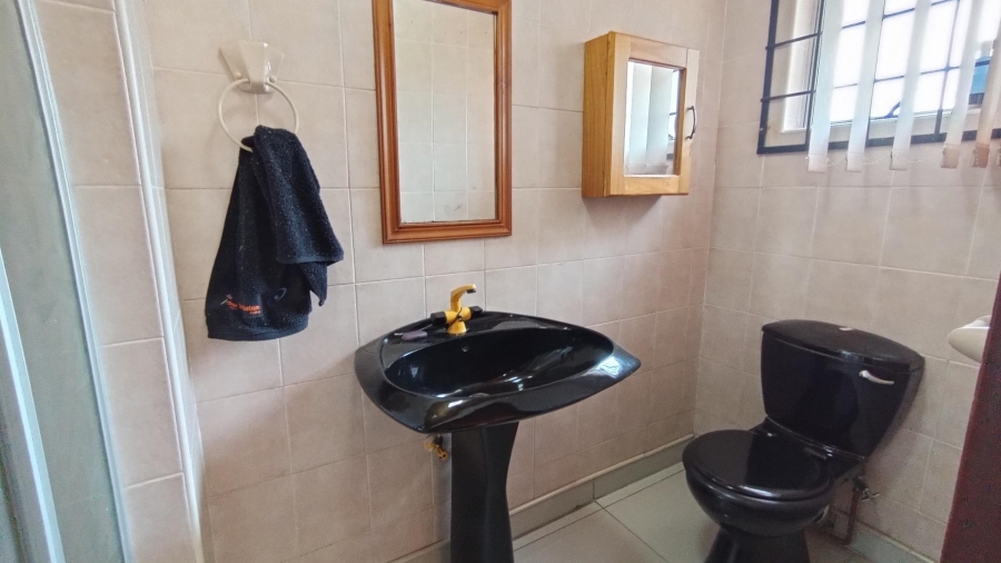 5 Bedroom Property for Sale in Orient Heights KwaZulu-Natal