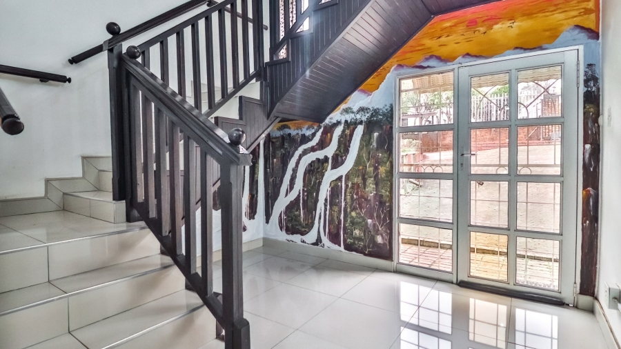 5 Bedroom Property for Sale in Orient Heights KwaZulu-Natal