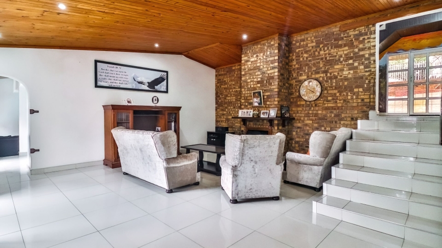 5 Bedroom Property for Sale in Orient Heights KwaZulu-Natal
