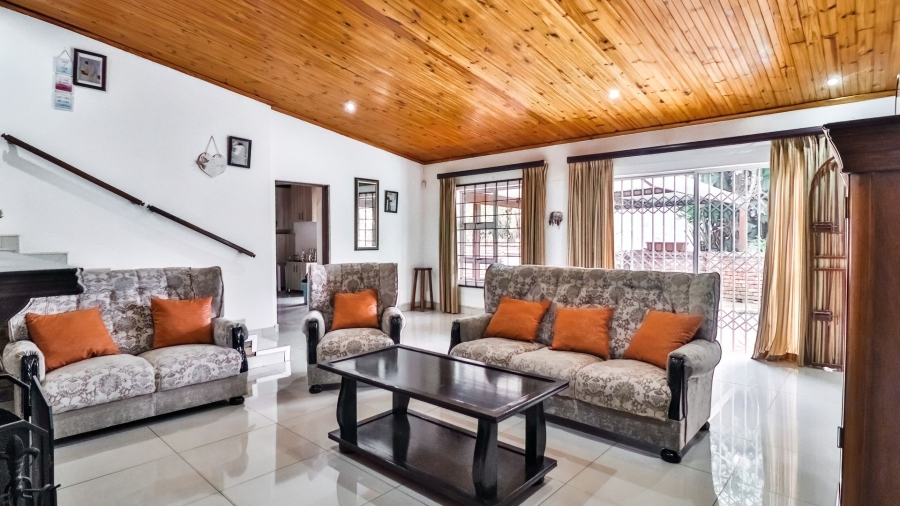 5 Bedroom Property for Sale in Orient Heights KwaZulu-Natal
