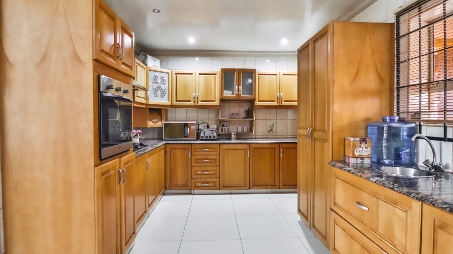 5 Bedroom Property for Sale in Orient Heights KwaZulu-Natal