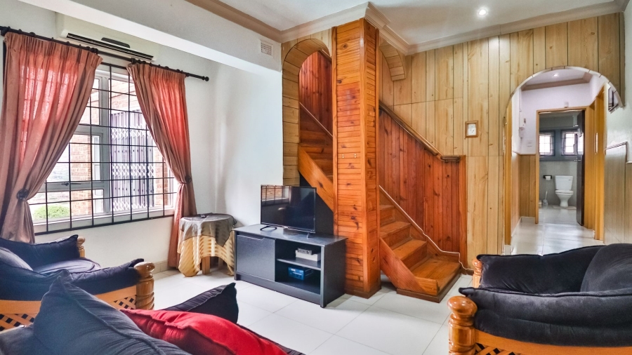 5 Bedroom Property for Sale in Orient Heights KwaZulu-Natal