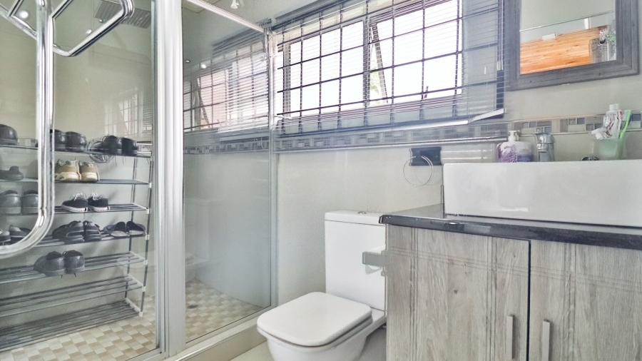 5 Bedroom Property for Sale in Orient Heights KwaZulu-Natal