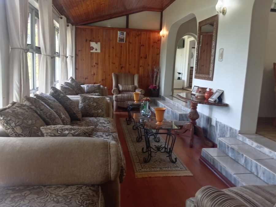7 Bedroom Property for Sale in Amanzimtoti KwaZulu-Natal