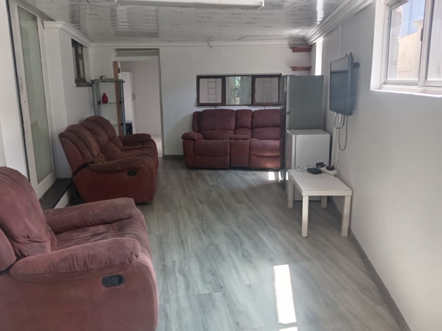 7 Bedroom Property for Sale in Amanzimtoti KwaZulu-Natal