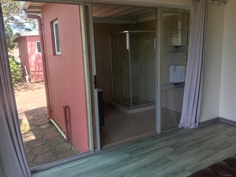 7 Bedroom Property for Sale in Amanzimtoti KwaZulu-Natal
