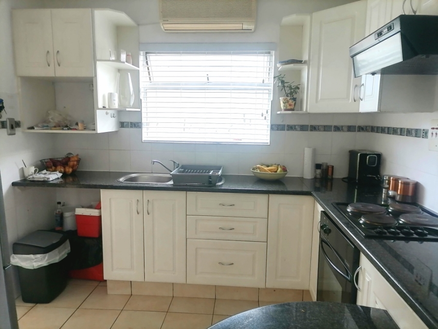 To Let 3 Bedroom Property for Rent in Durban North KwaZulu-Natal