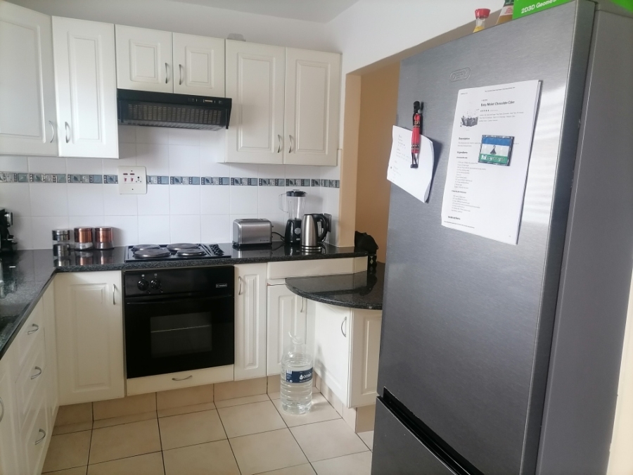 To Let 3 Bedroom Property for Rent in Durban North KwaZulu-Natal