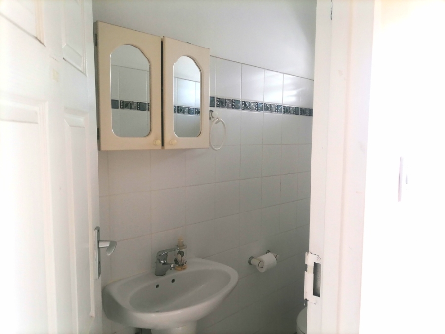 To Let 3 Bedroom Property for Rent in Durban North KwaZulu-Natal