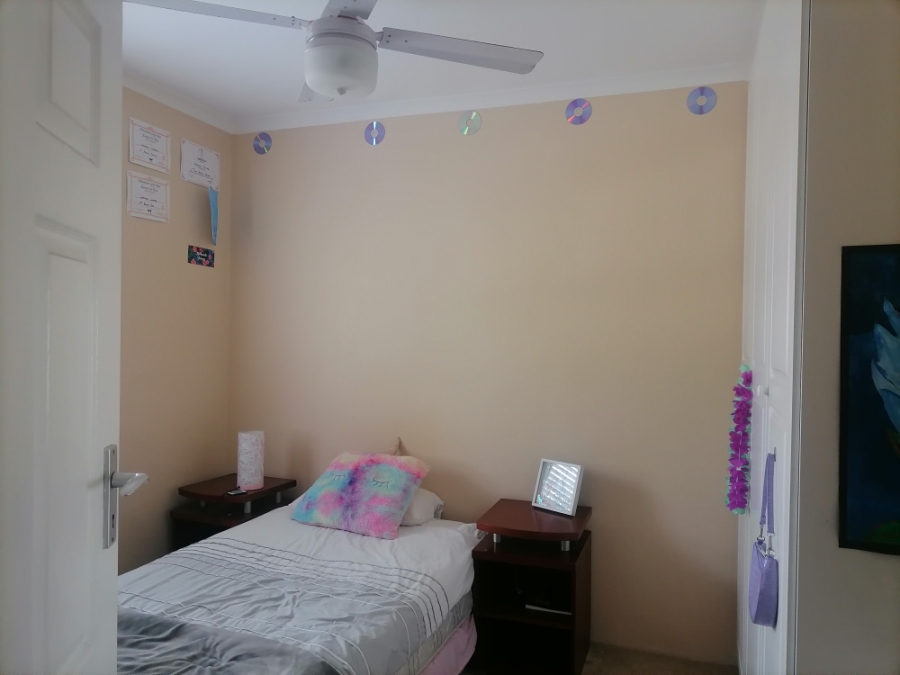 To Let 3 Bedroom Property for Rent in Durban North KwaZulu-Natal