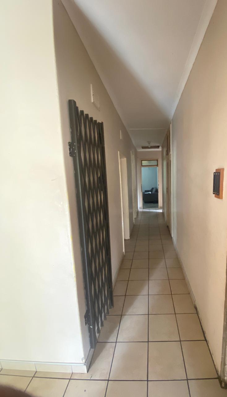 To Let 4 Bedroom Property for Rent in Kildare KwaZulu-Natal