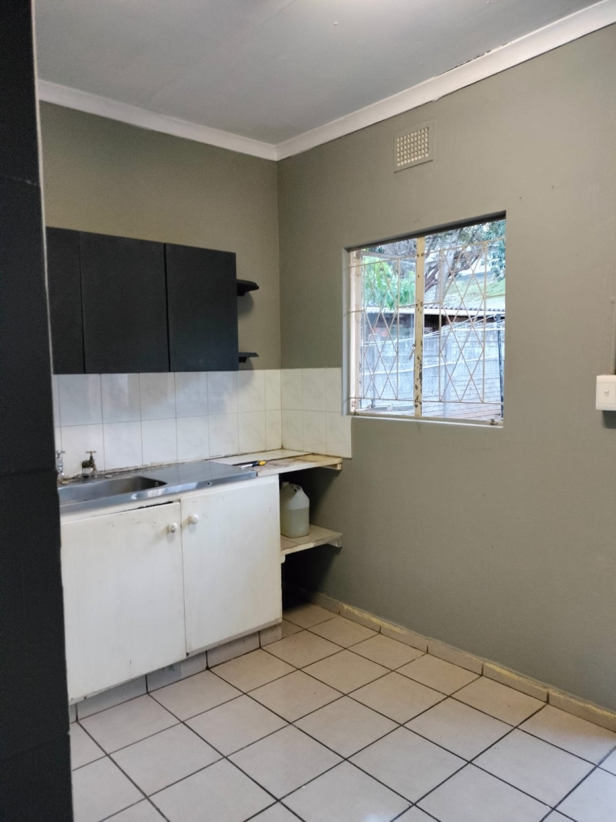 To Let 1 Bedroom Property for Rent in Kildare KwaZulu-Natal
