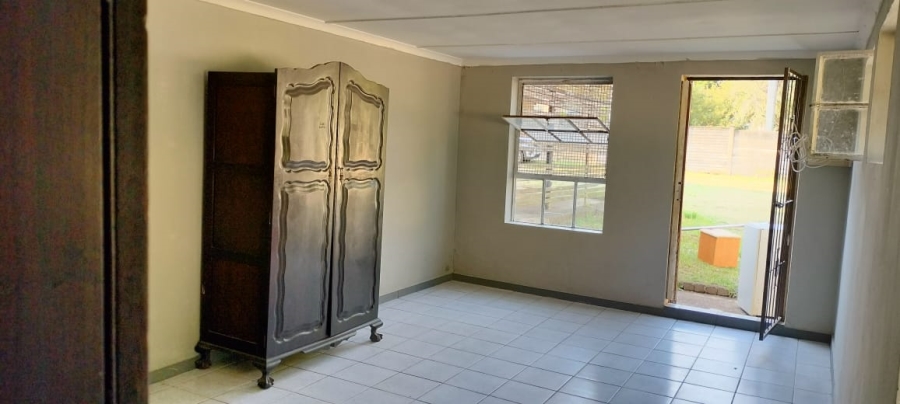 To Let 1 Bedroom Property for Rent in Kildare KwaZulu-Natal