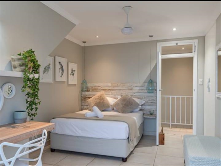 To Let 4 Bedroom Property for Rent in Shakas Rock KwaZulu-Natal