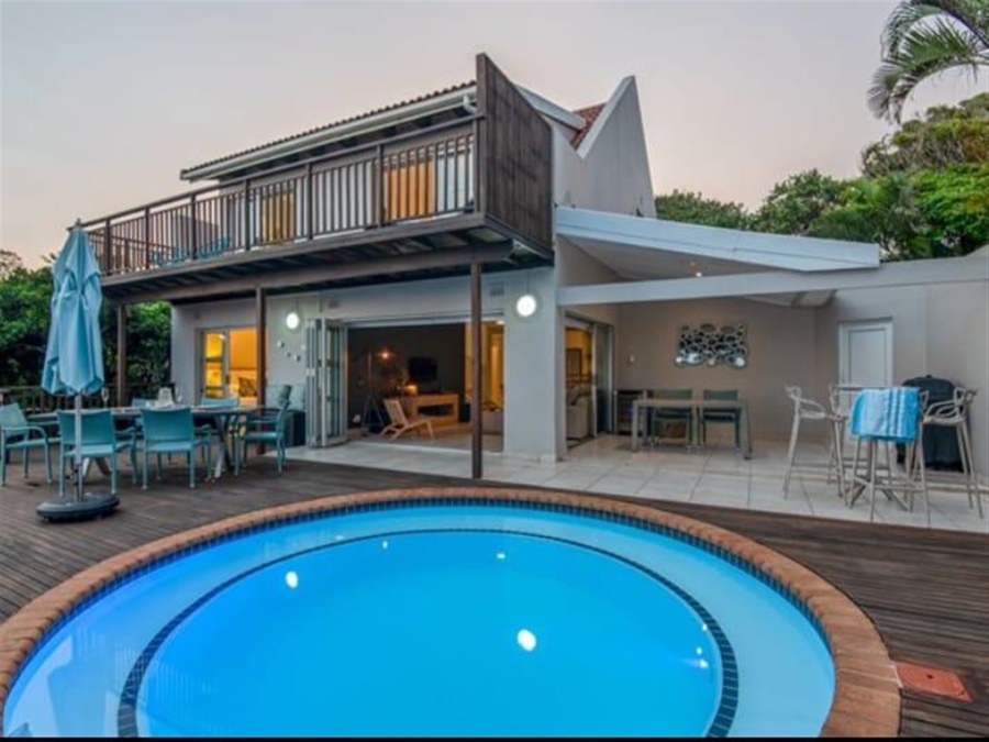 To Let 4 Bedroom Property for Rent in Shakas Rock KwaZulu-Natal