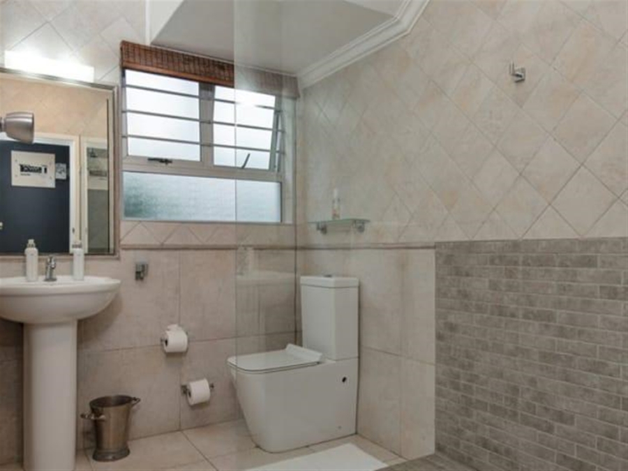 To Let 4 Bedroom Property for Rent in Shakas Rock KwaZulu-Natal
