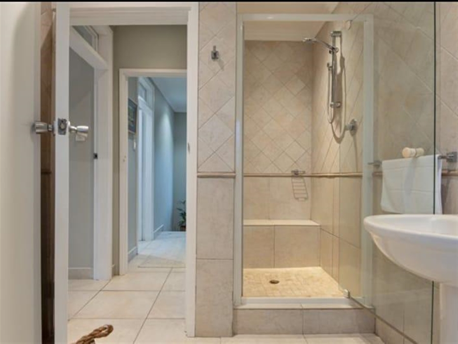 To Let 4 Bedroom Property for Rent in Shakas Rock KwaZulu-Natal