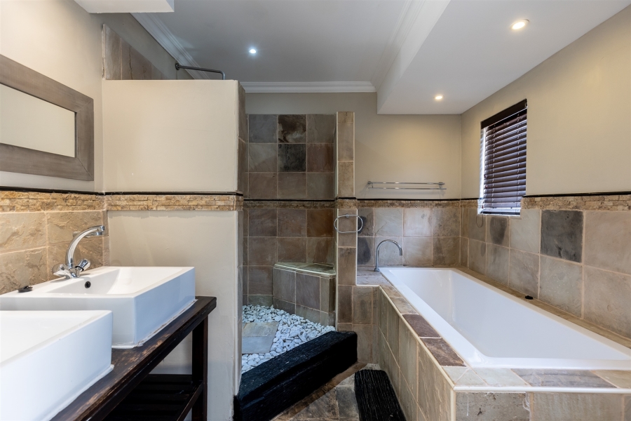 14 Bedroom Property for Sale in Salt Rock KwaZulu-Natal