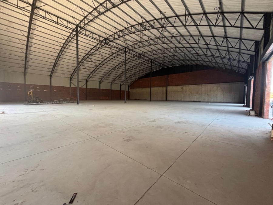 To Let Commercial Property for Rent in Willowton KwaZulu-Natal