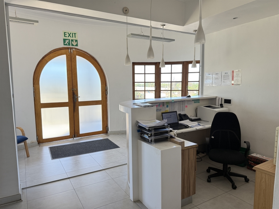 To Let commercial Property for Rent in Morningside KwaZulu-Natal