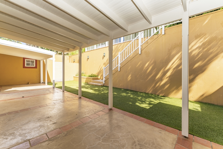 6 Bedroom Property for Sale in Prince