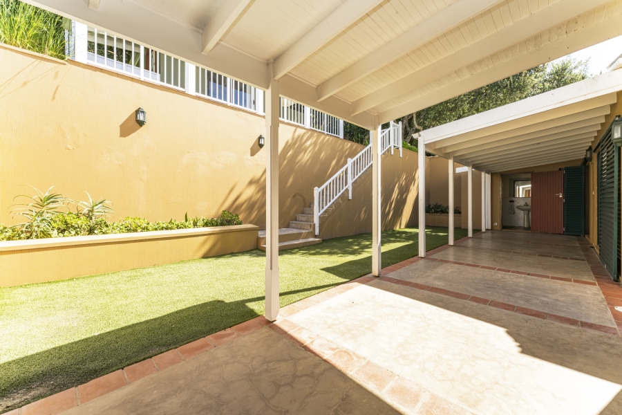6 Bedroom Property for Sale in Prince