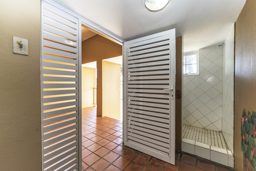 6 Bedroom Property for Sale in Prince