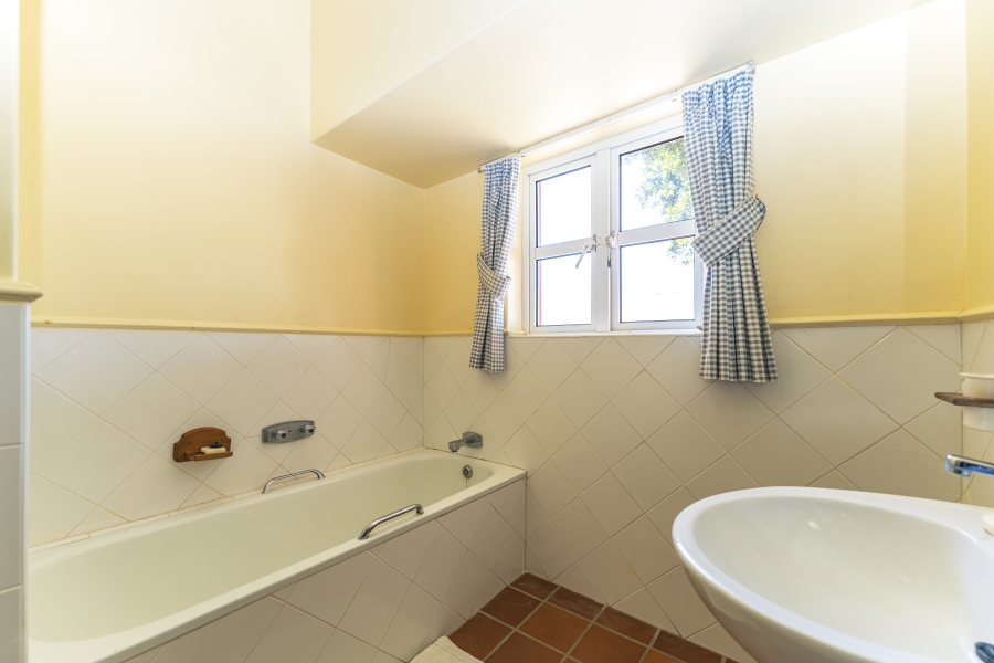 6 Bedroom Property for Sale in Prince